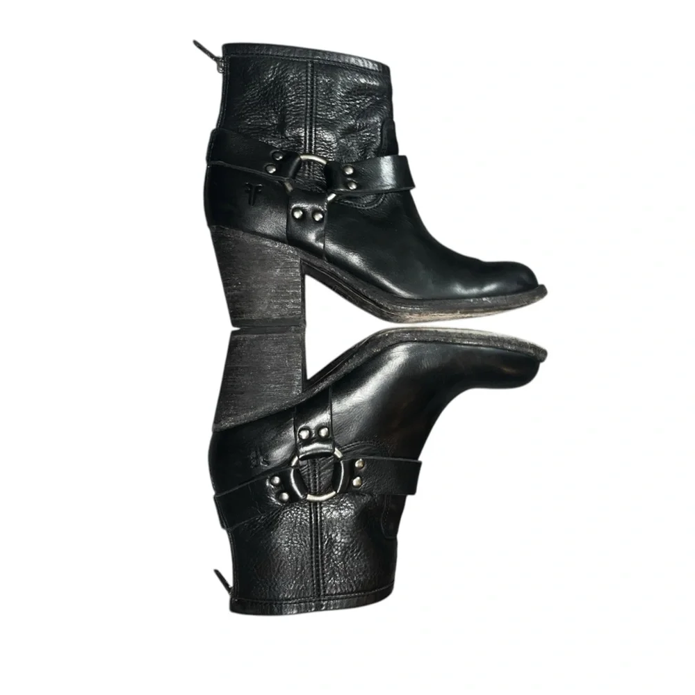FRYE Motorcycle Tabitha Harness Ankle Boots Size 6.5 - Picture 4 of 8